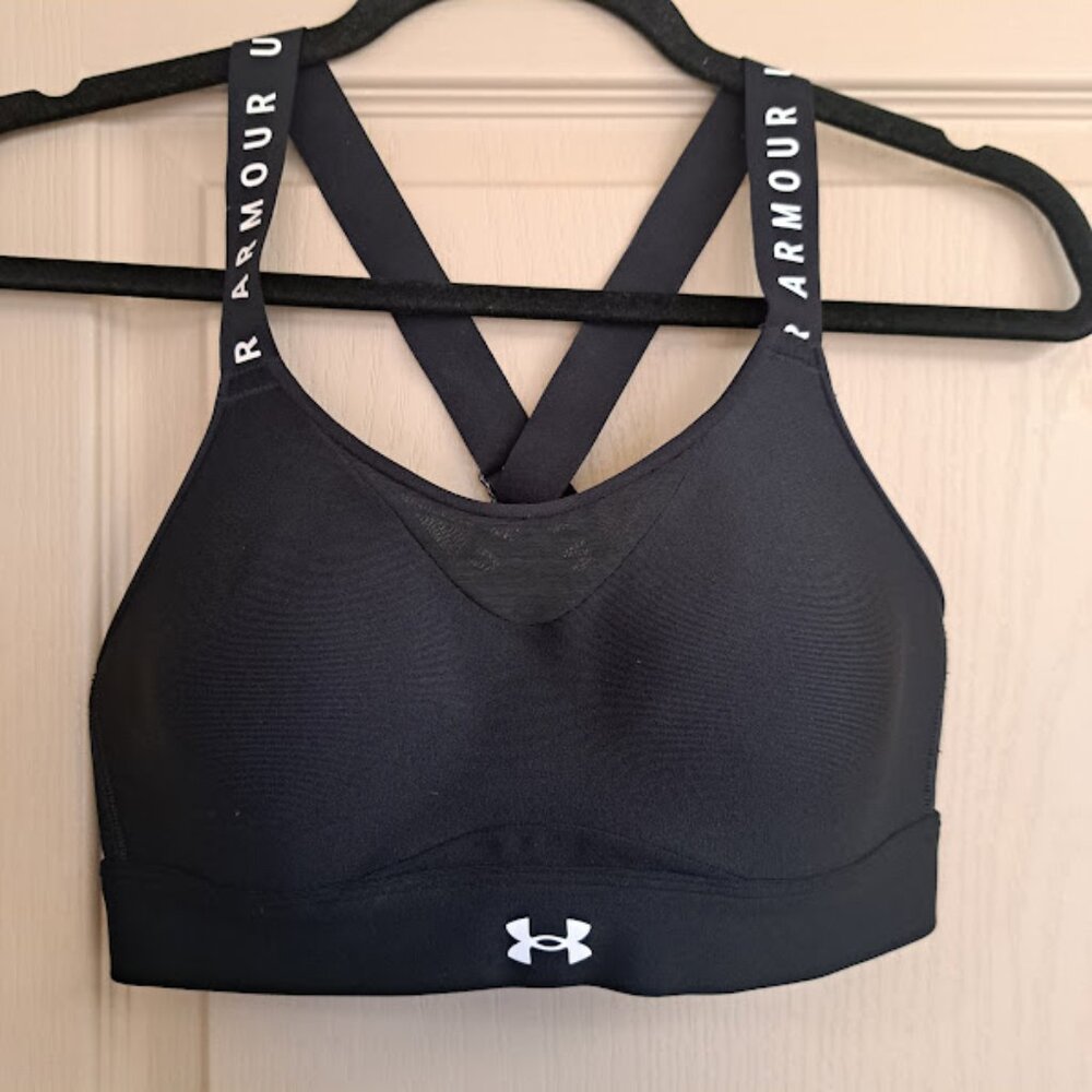 UNDER ARMOUR INFINITY HIGH SPORTS BRA IN BLACK  WHITE WORDS SIZE SMALL PADDED
